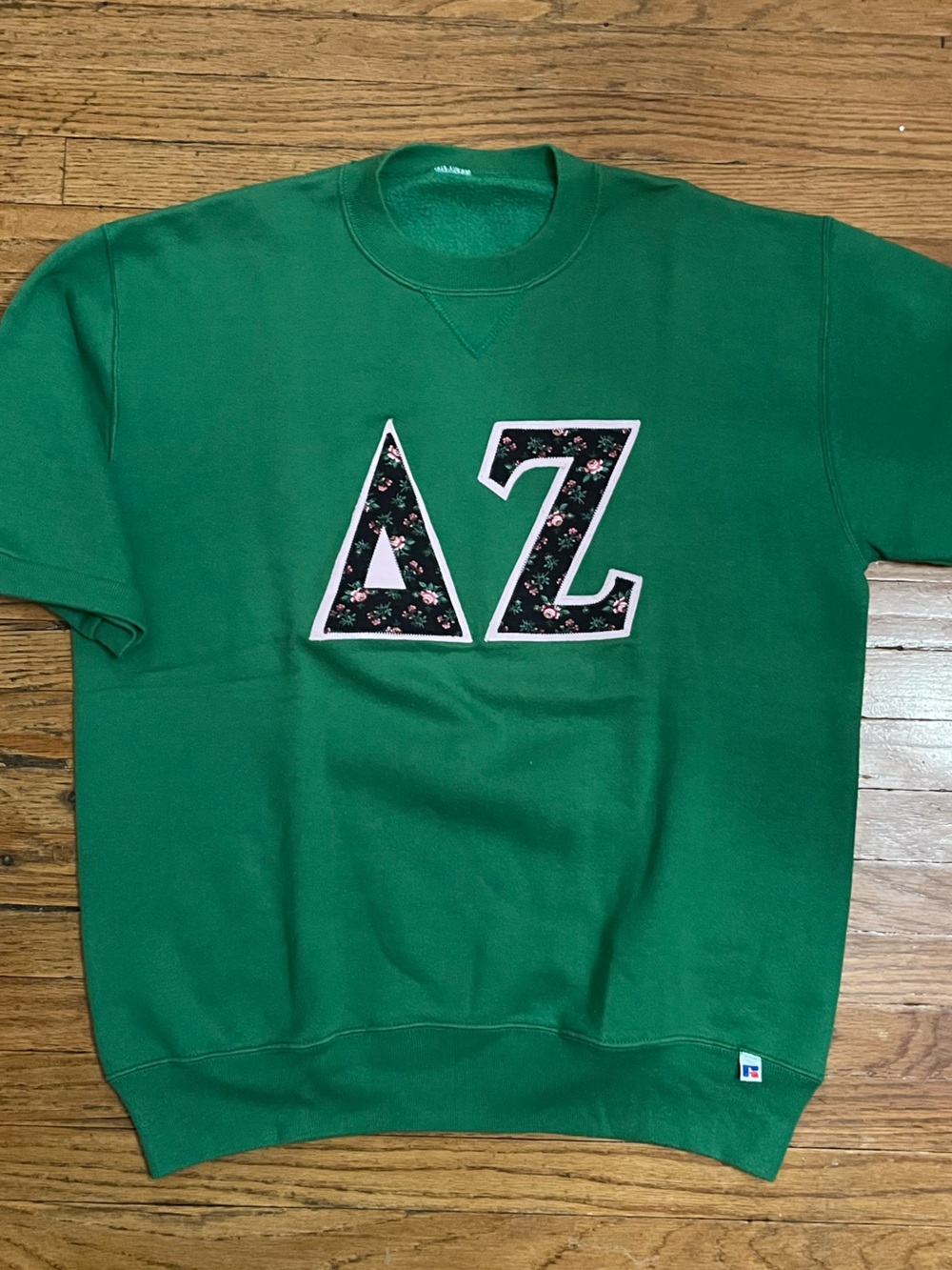 Vintage Delta Zeta Short Sleeve Sweatshirt
